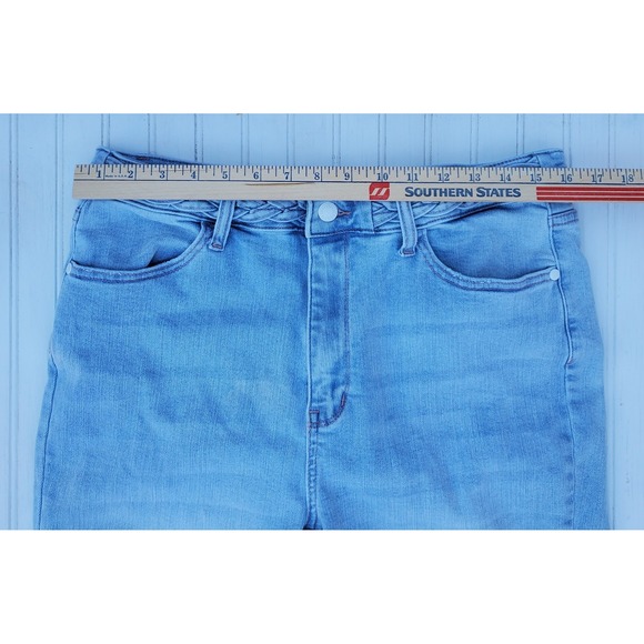 Judy Blue Wide Leg Fit Light Wash Braided Waistband Jean Size 13/31 Style #88332 - Picture 2 of 10